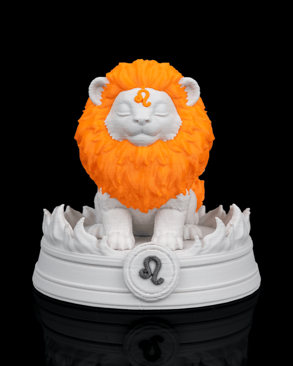 Leo Charm - view 3