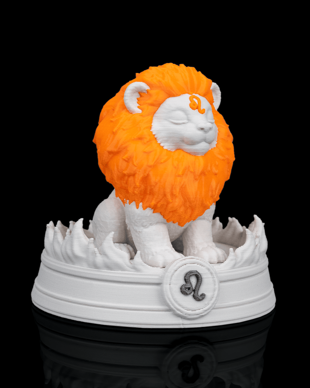 Leo Charm - view 6