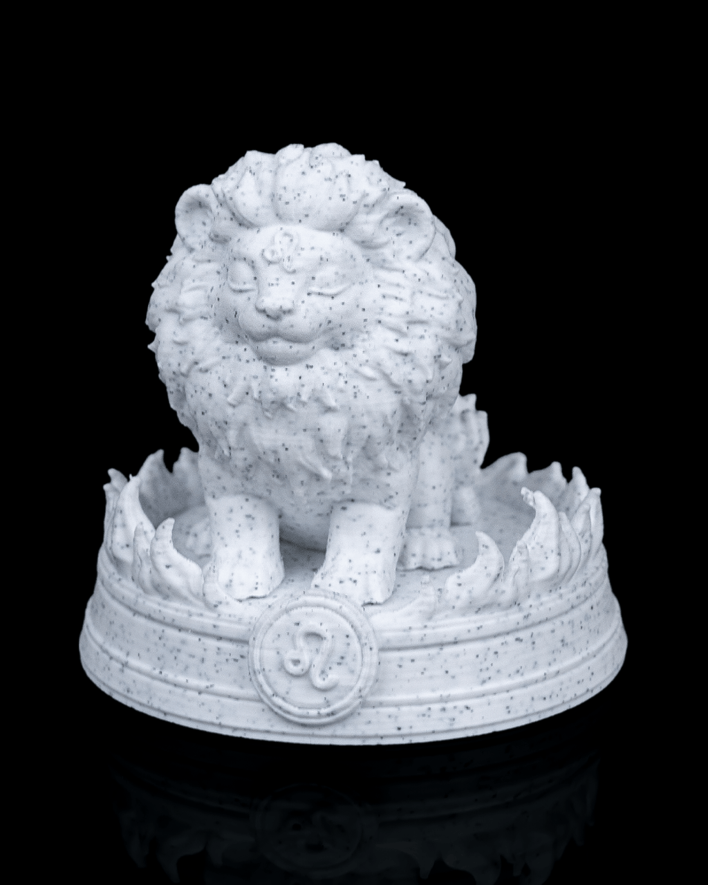 Leo Charm - view 10