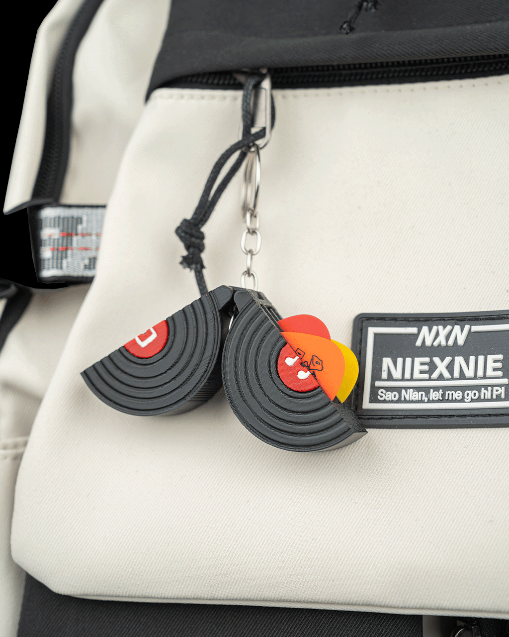Pocket Vinyl - Pick Holder & Keychain - view 7