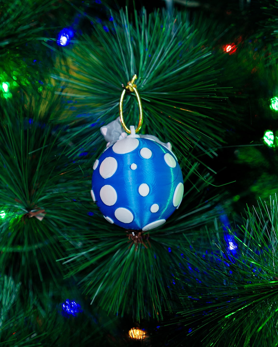 Sleeping Cat Christmas Ornament - view 2